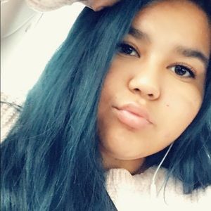 Meet your Posher, Amaya